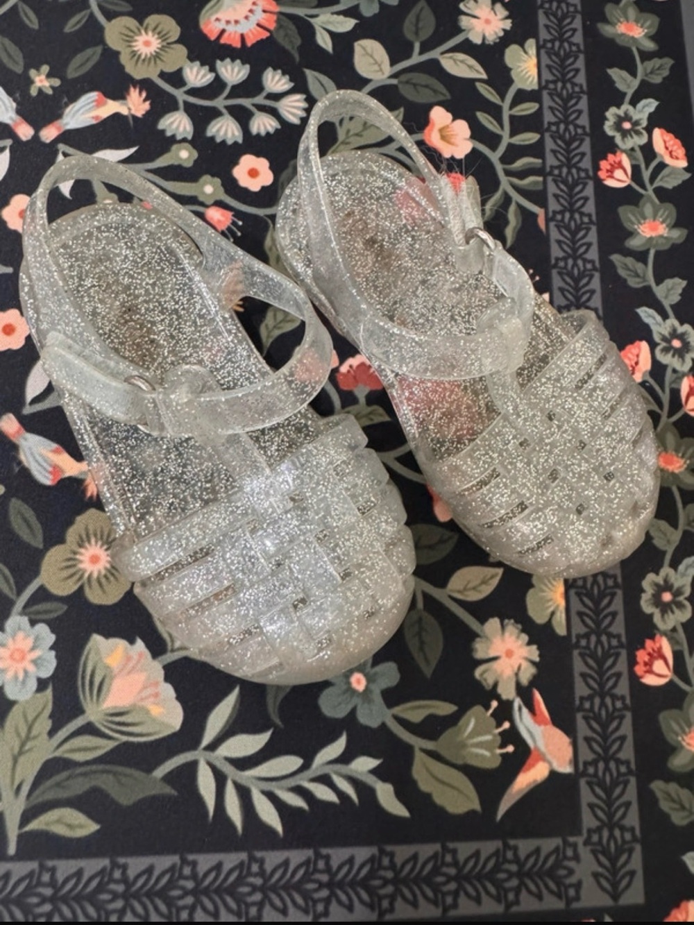 Old Navy Silver Glitter Jelly Sandals for Kids
